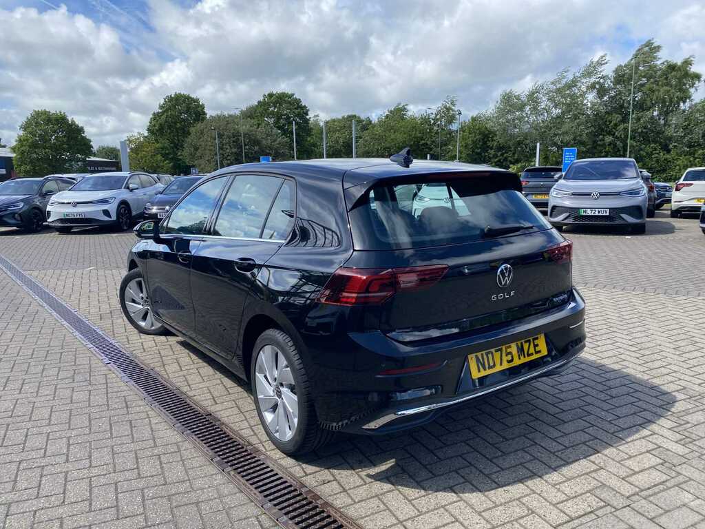 Volkswagen e-Golf 1.5 Tsi Ehybrid 19.7Kwh Style Hatchback Blue #2