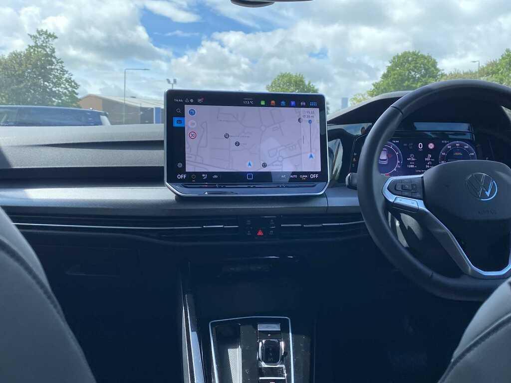 Volkswagen e-Golf 1.5 Tsi Ehybrid 19.7Kwh Style Hatchback Blue #11