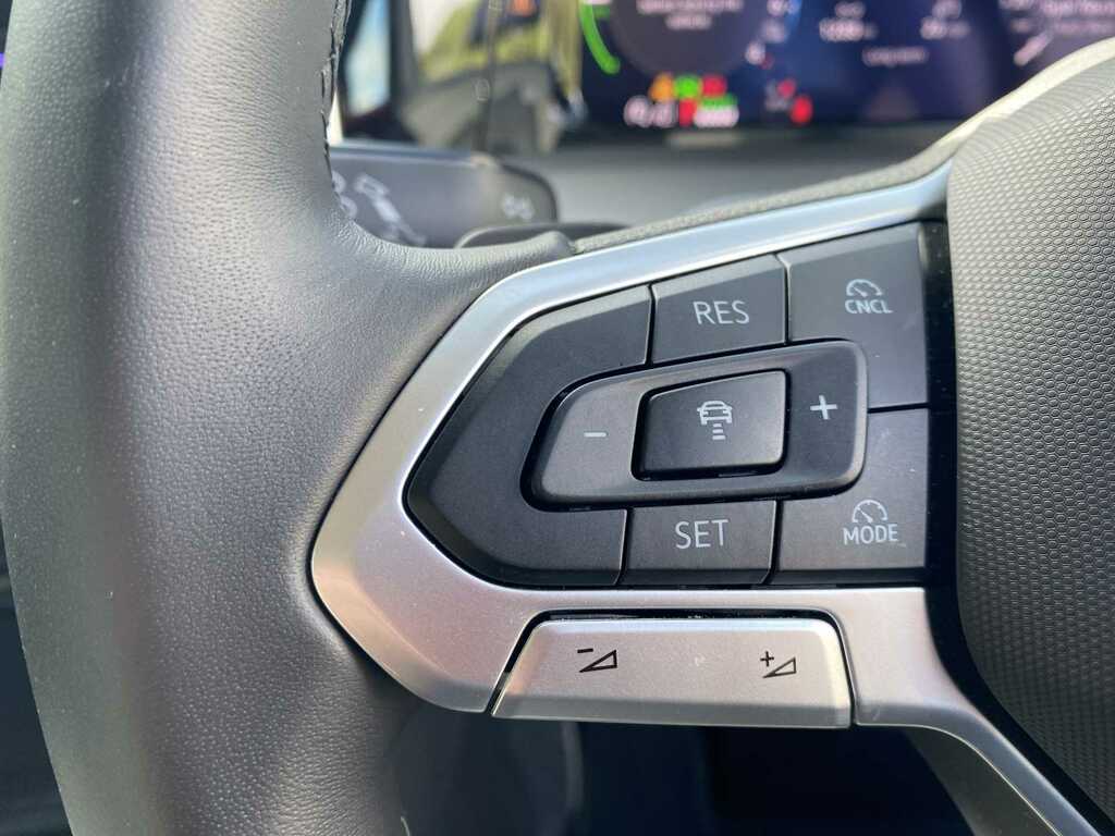 Volkswagen e-Golf 1.5 Tsi Ehybrid 19.7Kwh Style Hatchback Blue #19