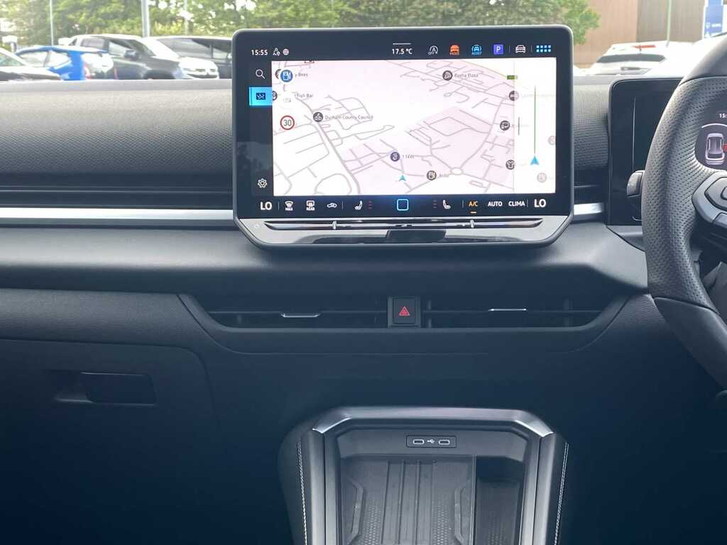 Volkswagen T-Roc 1.5 Tsi Evo Sel Dsg White #16