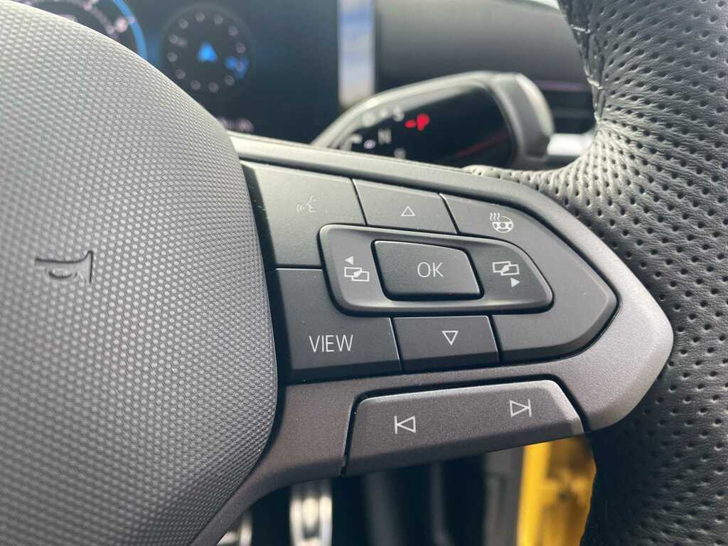 Volkswagen T-Roc 1.5 Tsi Evo Sel Dsg White #28