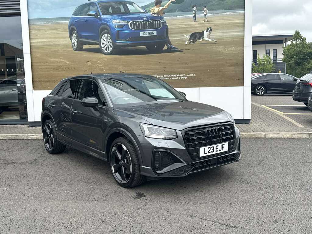 Audi Q2 35 Tfsi Black Edition S Tronic Tech Black #1
