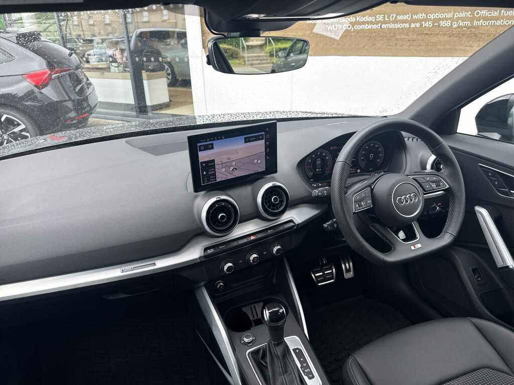 Audi Q2 35 Tfsi Black Edition S Tronic Tech Black #20