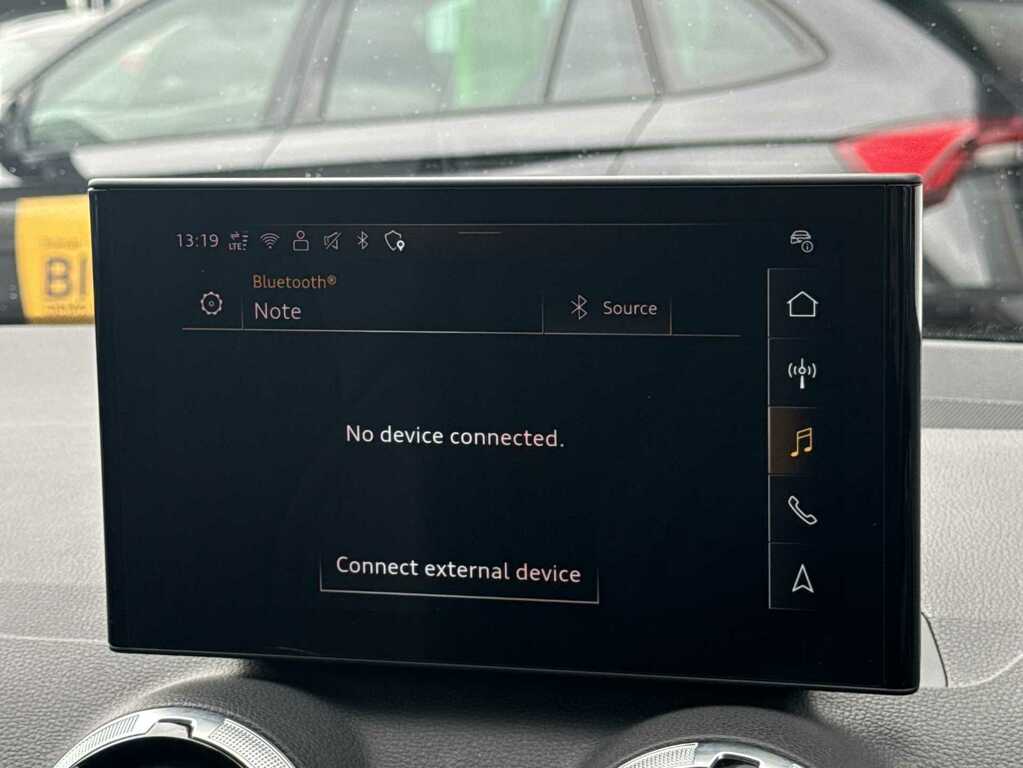 Audi Q2 35 Tfsi Black Edition S Tronic Tech Black #12
