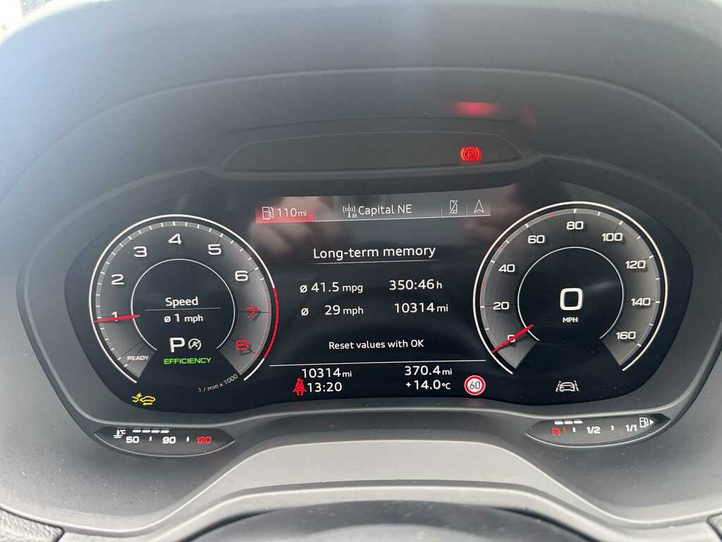 Audi Q2 35 Tfsi Black Edition S Tronic Tech Black #15