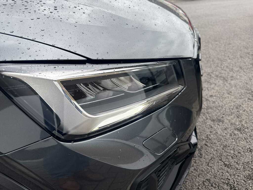 Audi Q2 35 Tfsi Black Edition S Tronic Tech Black #5