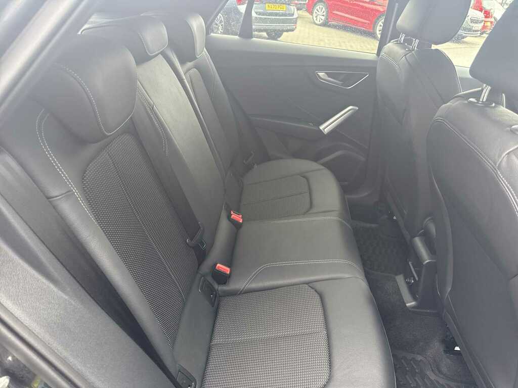 Audi Q2 35 Tfsi Black Edition S Tronic Tech Black #21