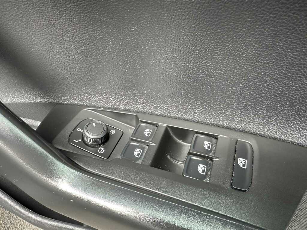 Volkswagen Polo Match Blue #9