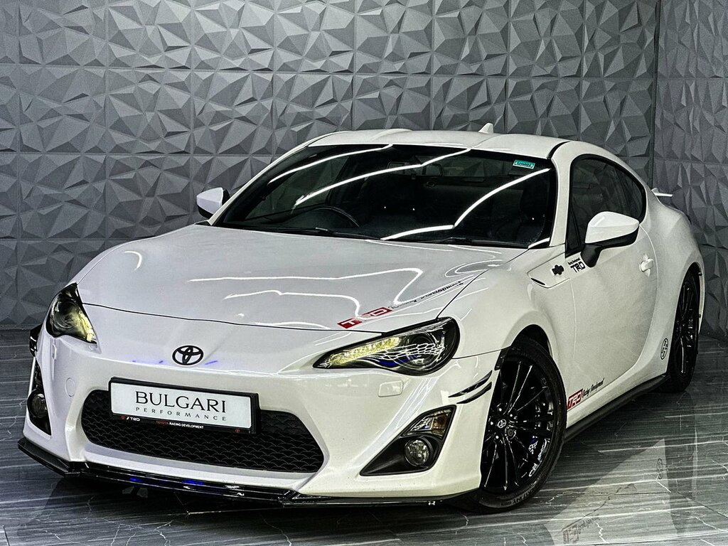 Toyota GT86 Boxer D-4s U922 Ulez White #2