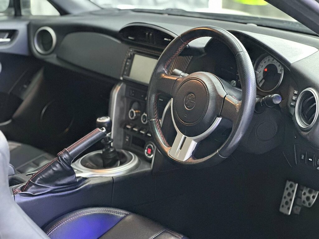 Toyota GT86 D-4s Black #32
