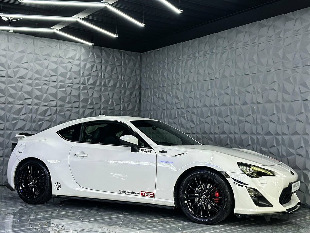 Toyota GT86 D-4s Black #7