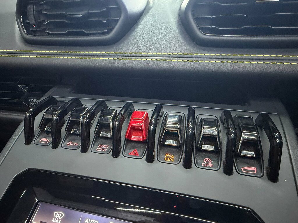 Lamborghini Huracan Tecnica #36