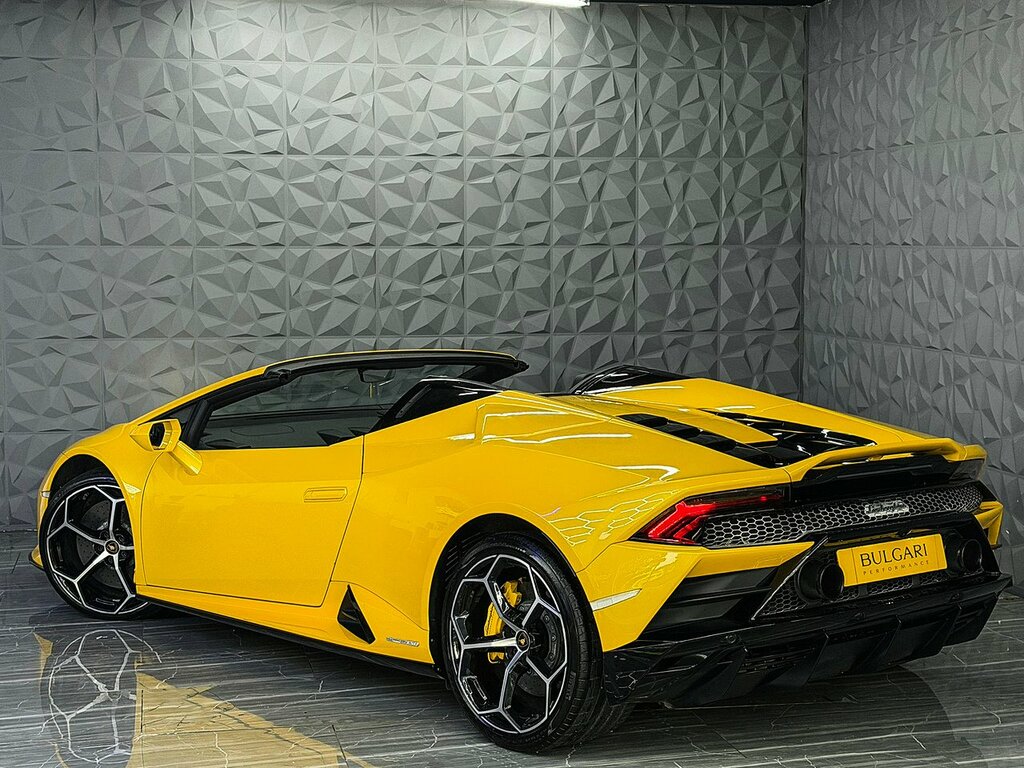 Lamborghini Huracan Tecnica #25
