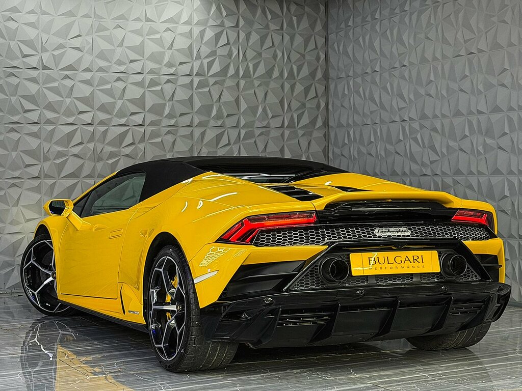 Lamborghini Huracan Tecnica #21