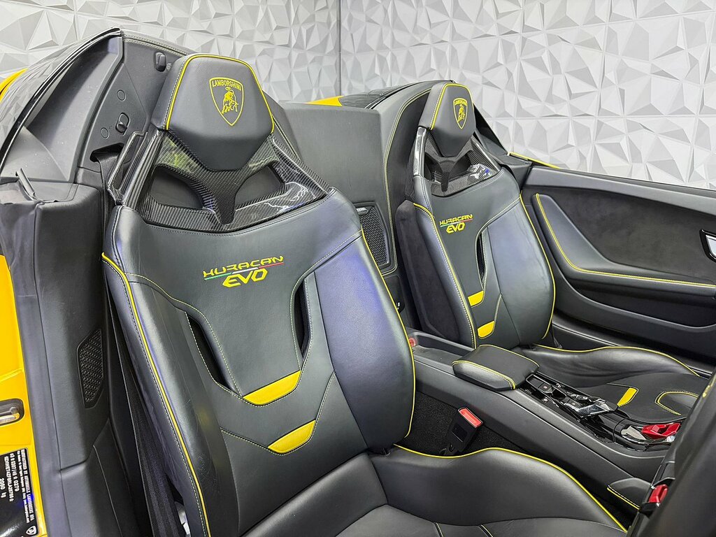 Lamborghini Huracan Tecnica #29
