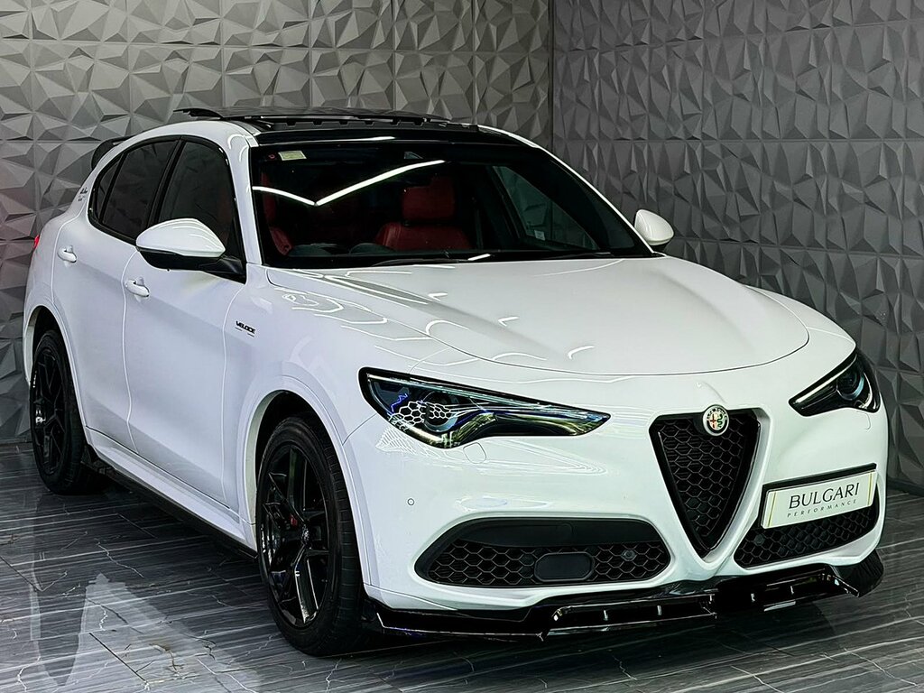 Alfa Romeo Stelvio T Veloce High Spec Fsh Kit U926 Ulez White #4