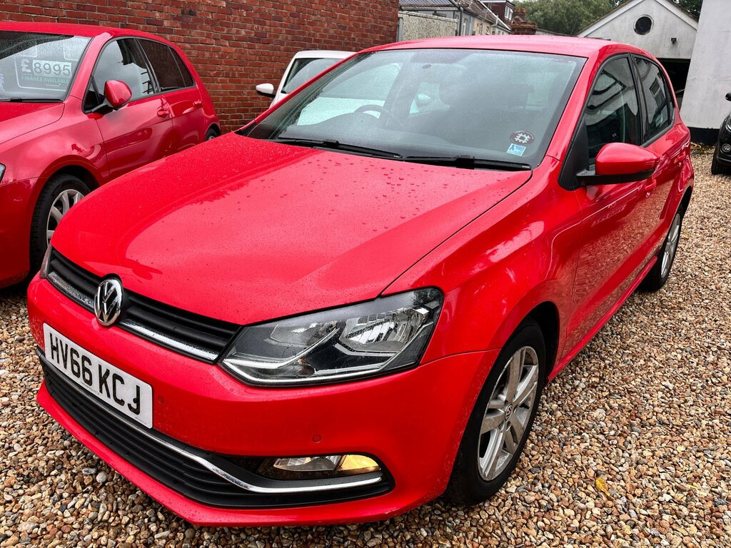 Volkswagen Polo 1.2 Tsi Bluemotion Tech Match Hatchback Red