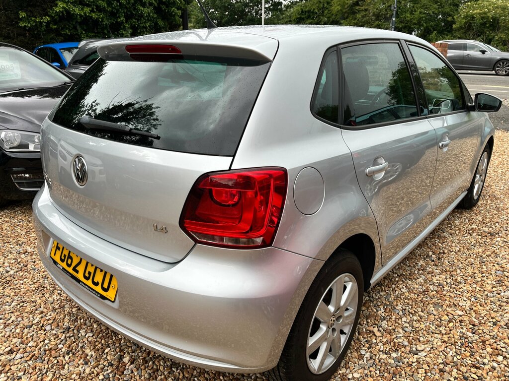 Volkswagen Polo 1.2 Match Hatchback Red #4