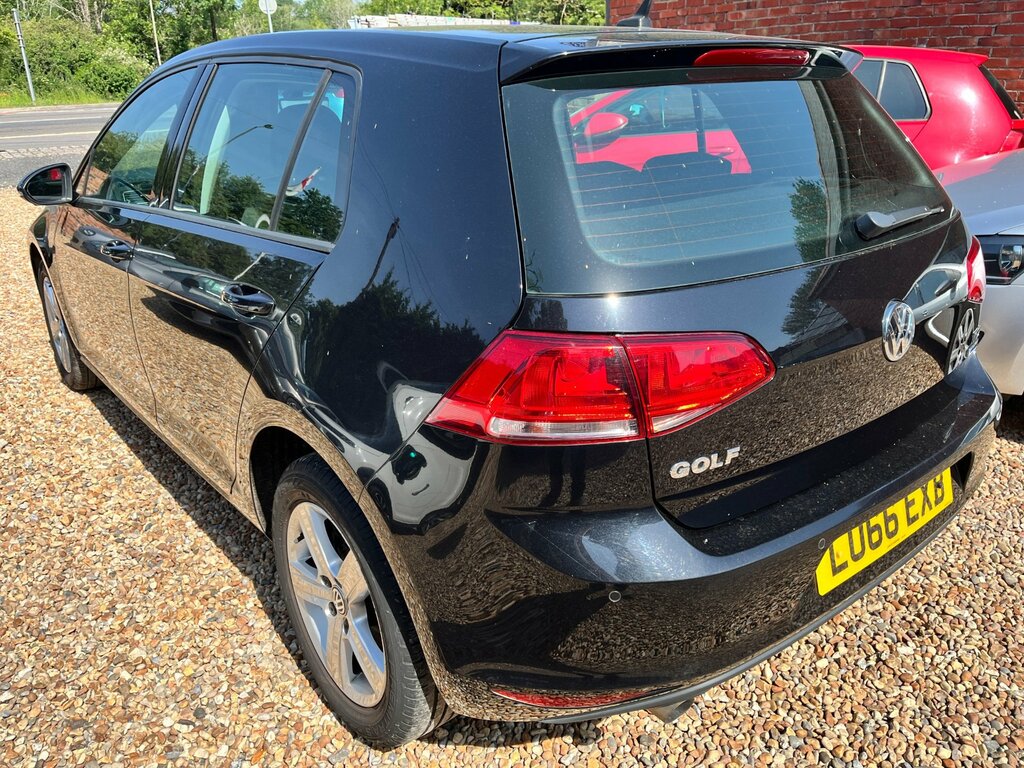 Volkswagen Golf 1.6 Tdi Bluemotion Tech Match Edition Hatchback Black #6