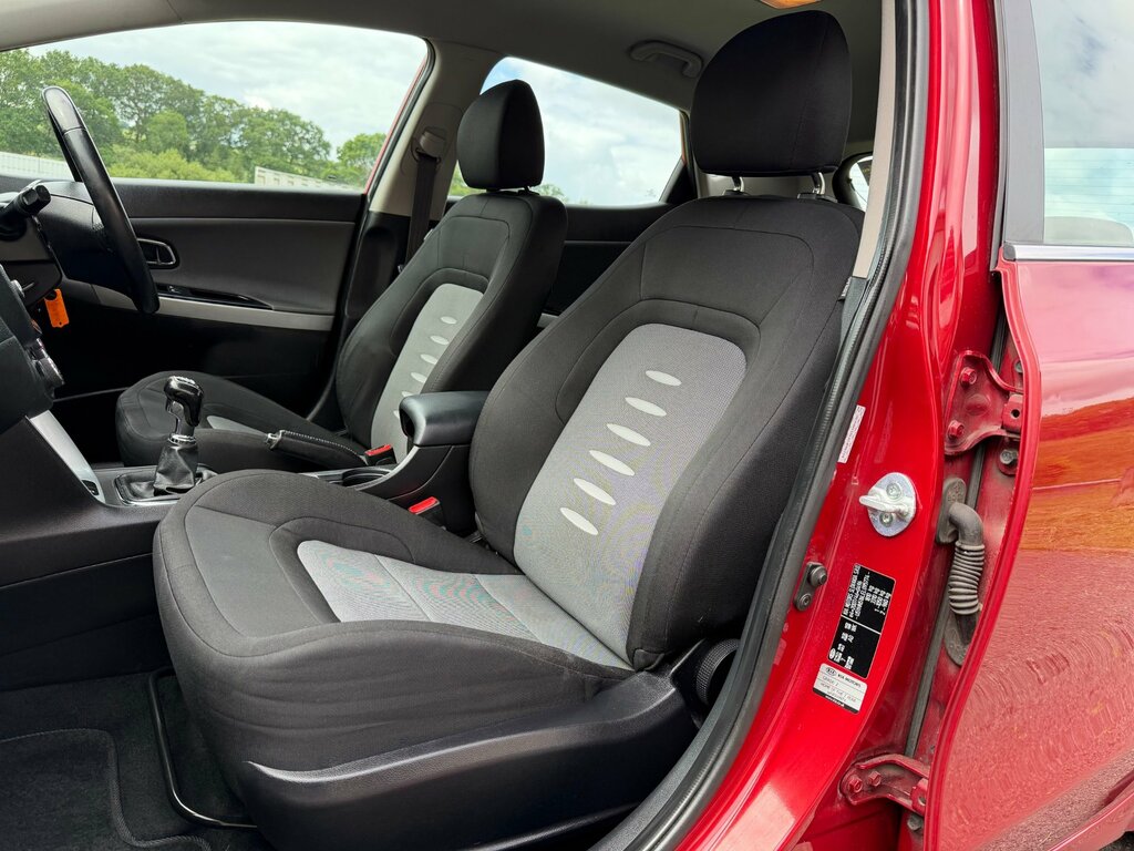 Kia Ceed 2 Ecodynamics Crdi 5-Door LG63OFZ Red #5