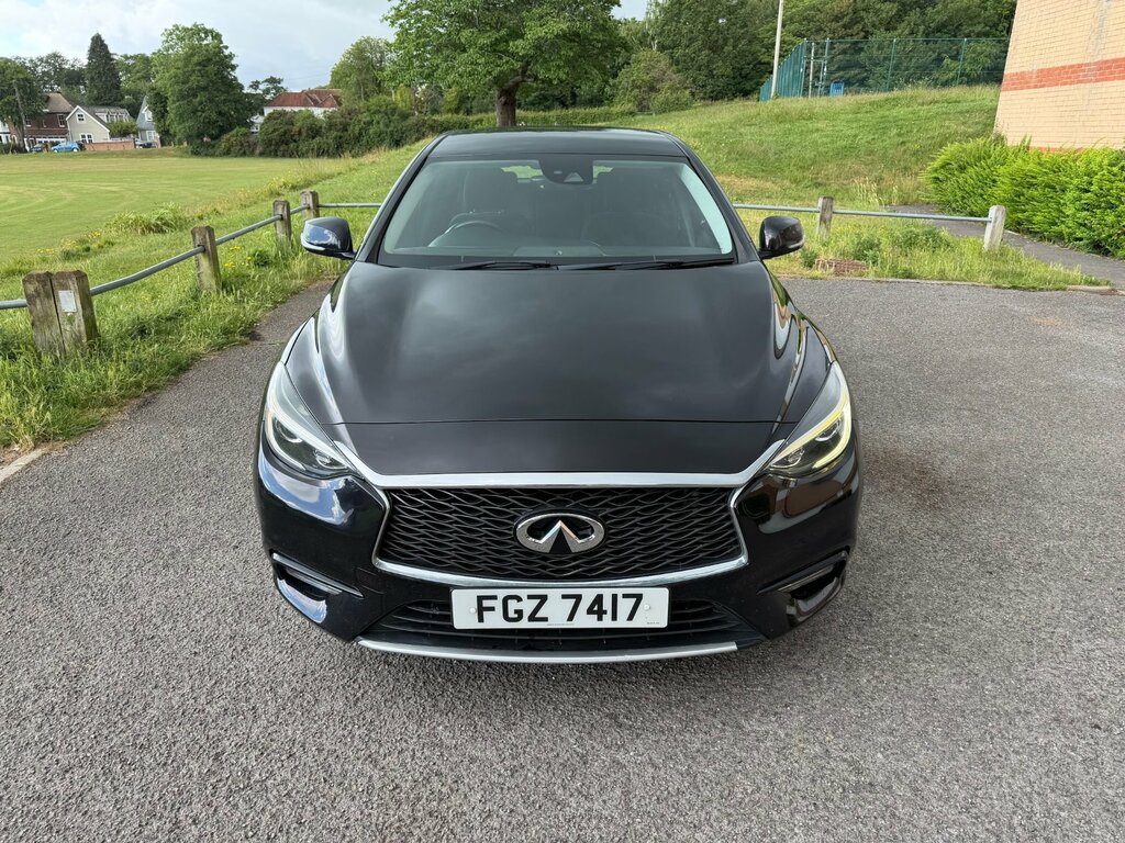 Infiniti Q30 1.5D Se Hatchback Euro 6 Ss Black #6