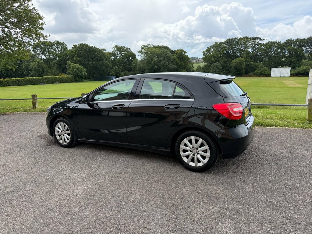 Mercedes-Benz A Class 1.5 A180 Cdi Se Hatchback Euro 5 Black #4
