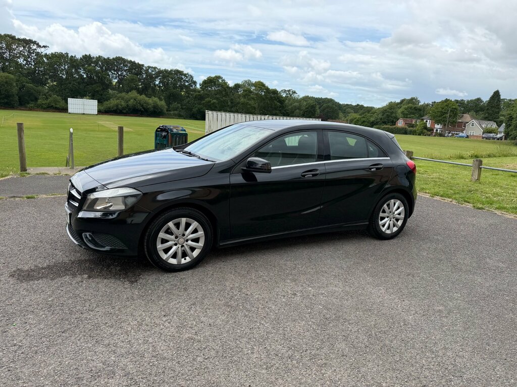 Mercedes-Benz A Class 1.5 A180 Cdi Se Hatchback Euro 5 Black #3