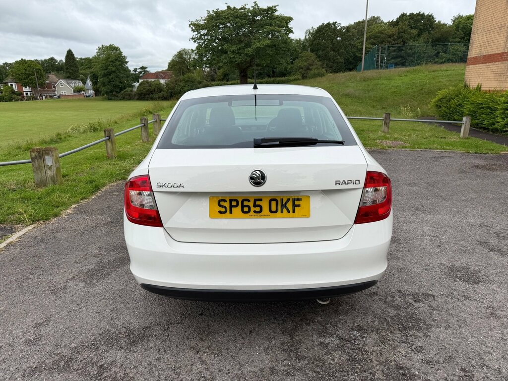 Skoda Rapid 1.2 Tsi Se Hatchback Euro 5 105 White #6
