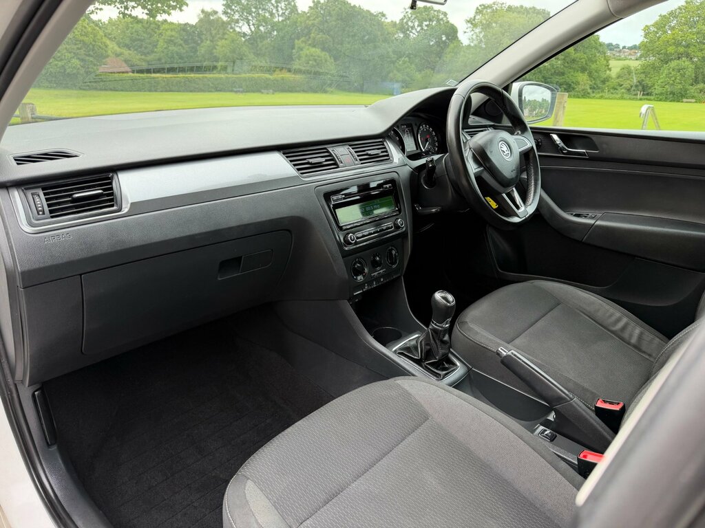 Skoda Rapid 1.4 Elegance Tsi Dsg 121 Bhp Red #7