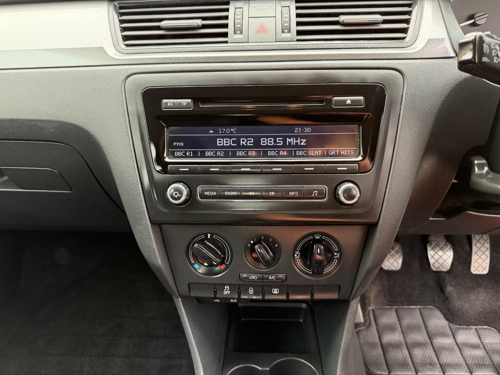 Skoda Rapid 1.4 Elegance Tsi Dsg 121 Bhp Red #13