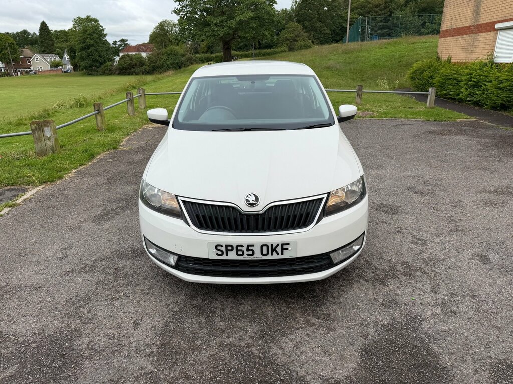 Skoda Rapid 1.2 Tsi Se Hatchback Euro 5 105 White #5