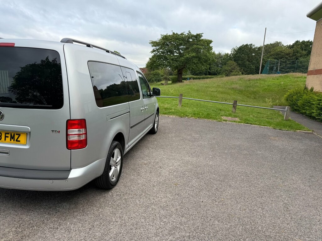Volkswagen Caddy Maxi Life Brown #31