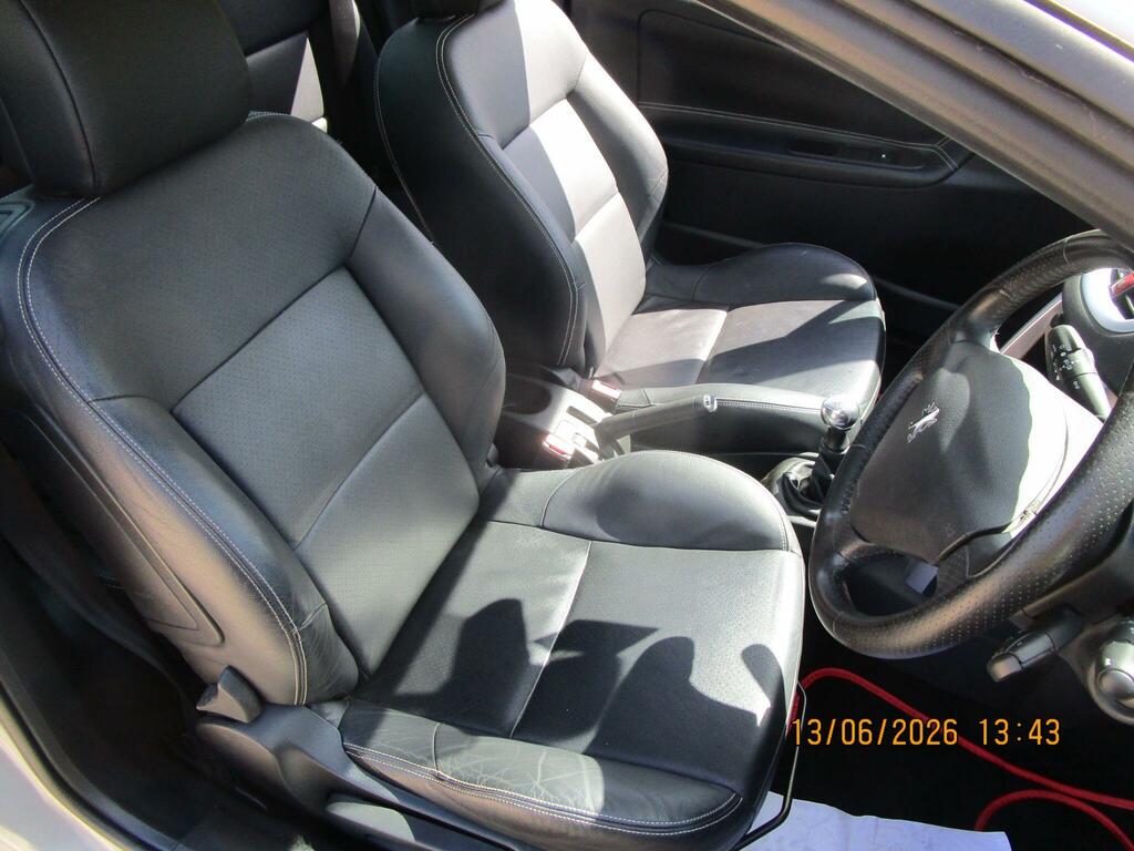 Peugeot 207 CC Gt Silver #3