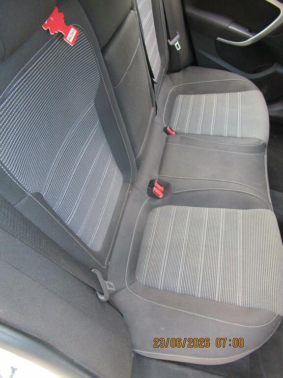 Vauxhall Insignia Hatchback Silver #8