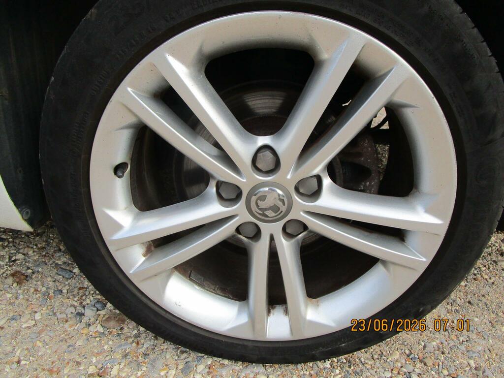 Vauxhall Insignia Hatchback Silver #24