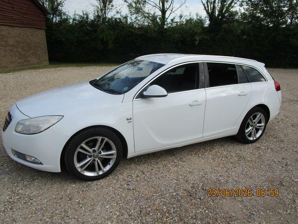 Vauxhall Insignia Hatchback Silver #13