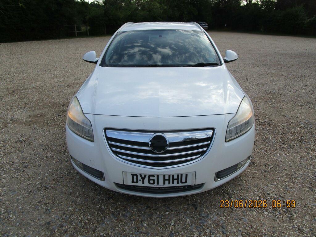 Vauxhall Insignia Hatchback Silver #4