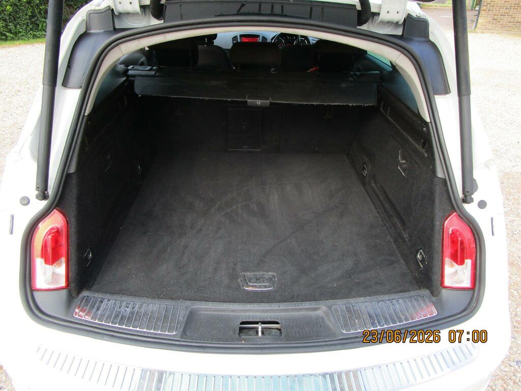 Vauxhall Insignia Hatchback Silver #28