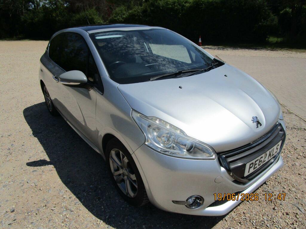 Peugeot 208 1.6 Vti Feline Euro 5 Silver #4