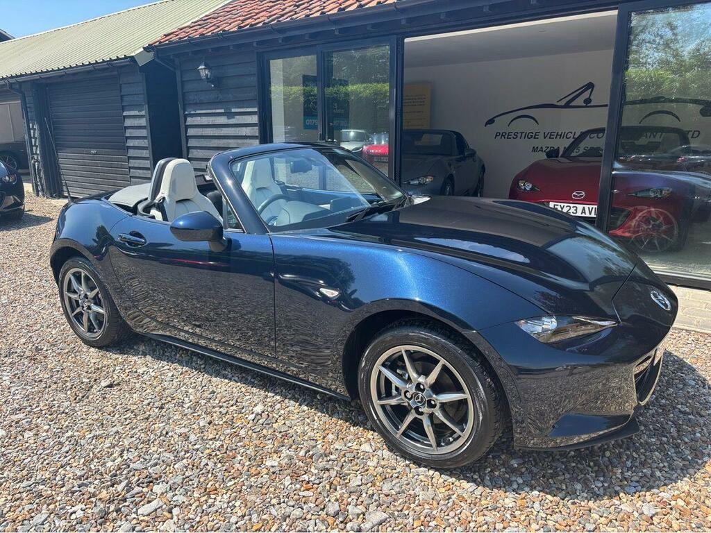 Mazda MX-5 1.5 132 Sport Red #18