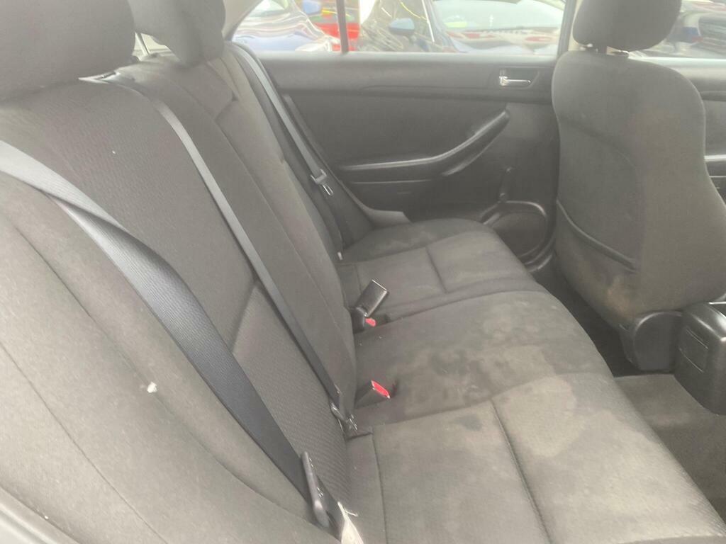 Toyota Avensis 2.0 Vvt-i T Spirit Silver #27