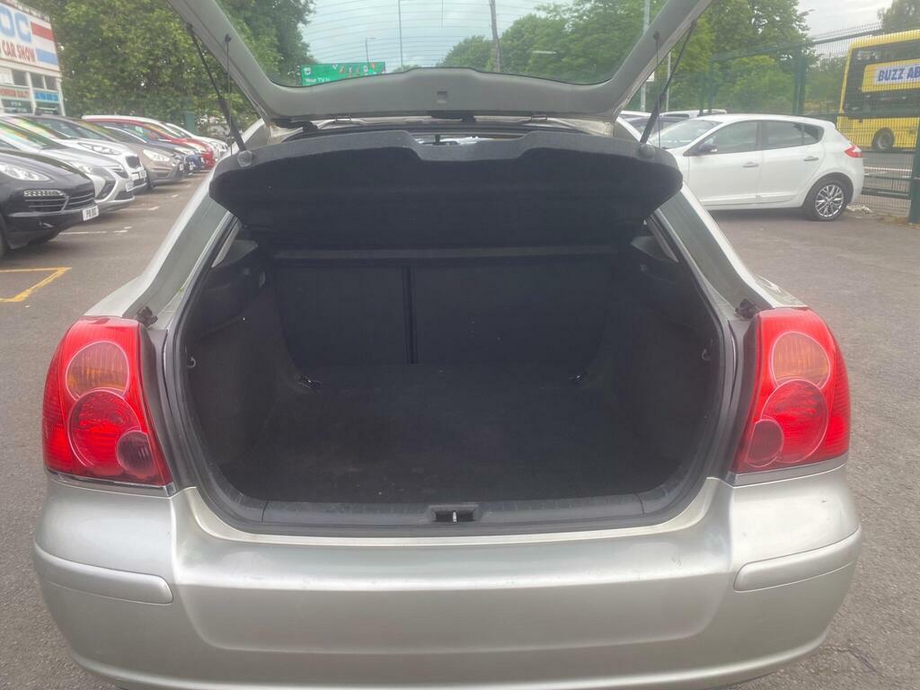Toyota Avensis 2.0 Vvt-i T Spirit Silver #33