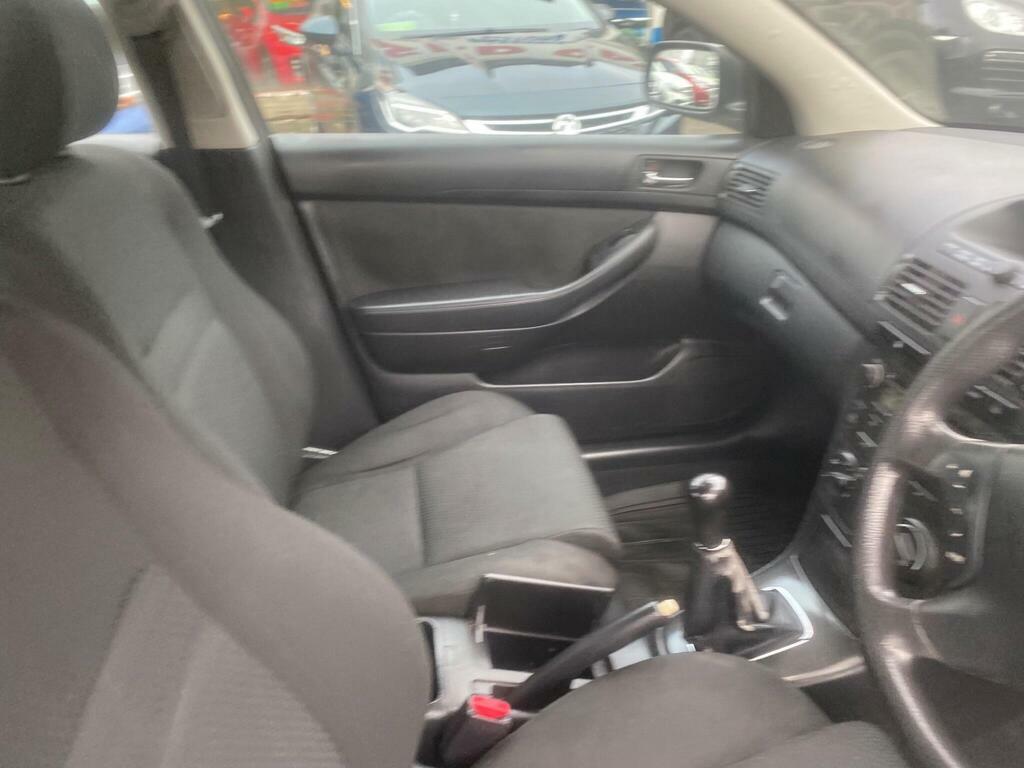 Toyota Avensis 2.0 Vvt-i T Spirit Silver #48