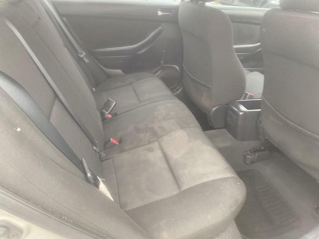 Toyota Avensis 2.0 Vvt-i T Spirit Silver #30