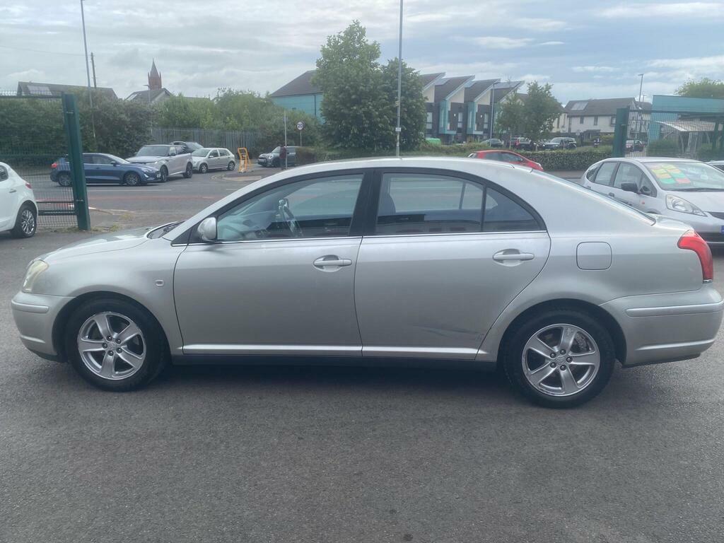 Toyota Avensis 2.0 Vvt-i T Spirit Silver #16