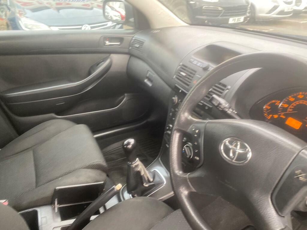 Toyota Avensis 2.0 Vvt-i T Spirit Silver #19