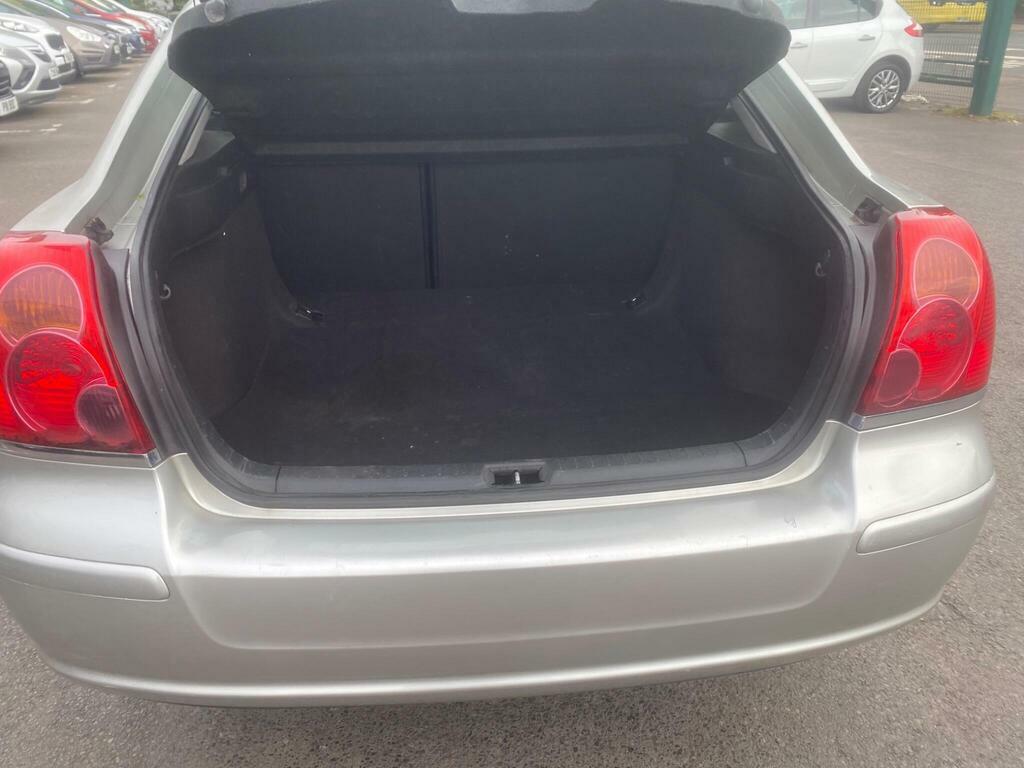 Toyota Avensis 2.0 Vvt-i T Spirit Silver #34