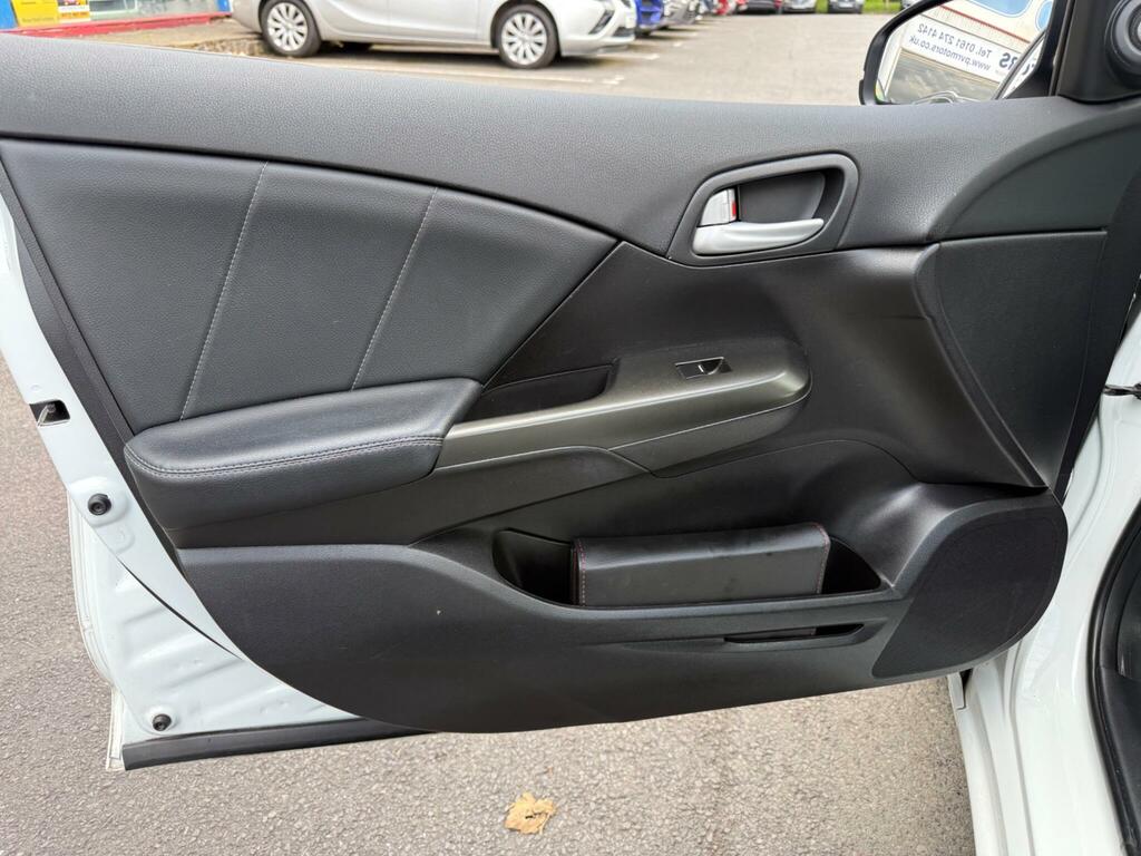Honda Civic 1.6 I-dtec S Euro 5 Ss White #30