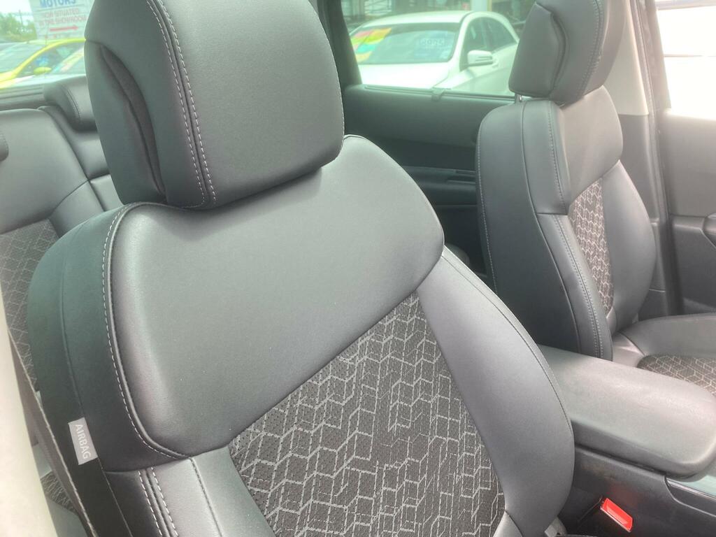 Peugeot 3008 Blue Hdi Ss Active Grey #45