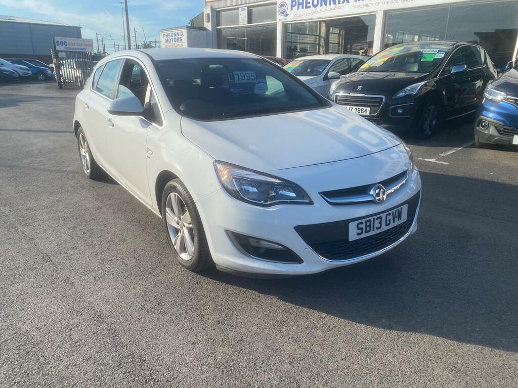 Vauxhall Astra 1.4 16V Sri Euro 5 White